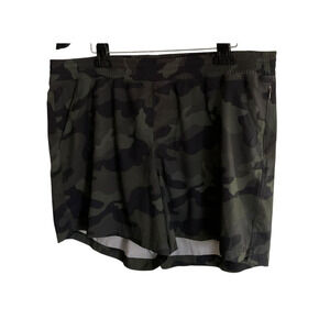 Camo StretchTech Quick Dry Shorts XL Zipper Pockets Activewear
